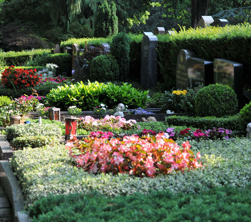 Pflege von Grabst&auml;tten im Kraichgau